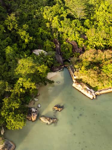 Baie Ternay ruins