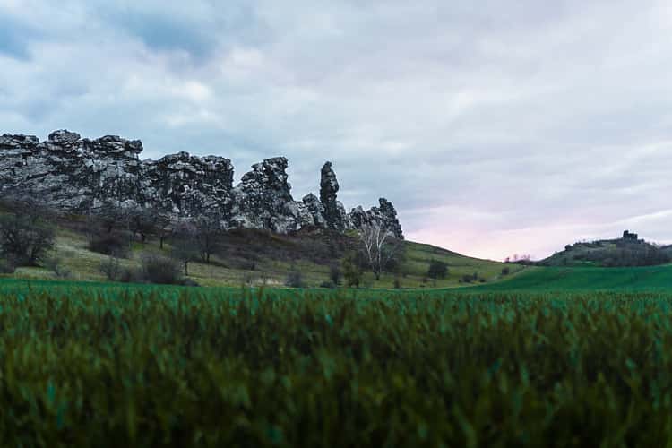 Blick auf die Teufelsmauer von Osten (Königstein)