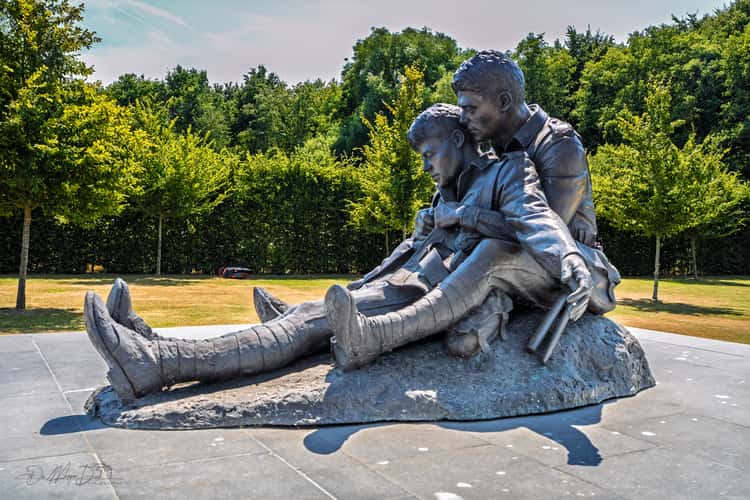 Brothers in Arms-memorial