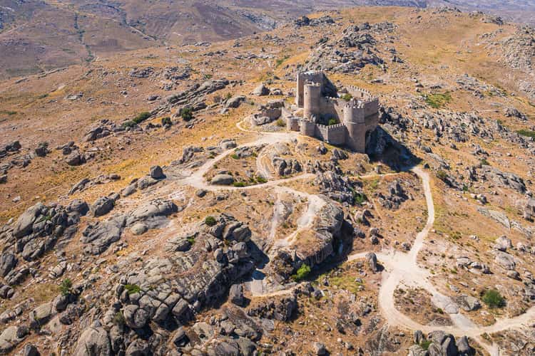 Castle of Aunqueospese (drone)