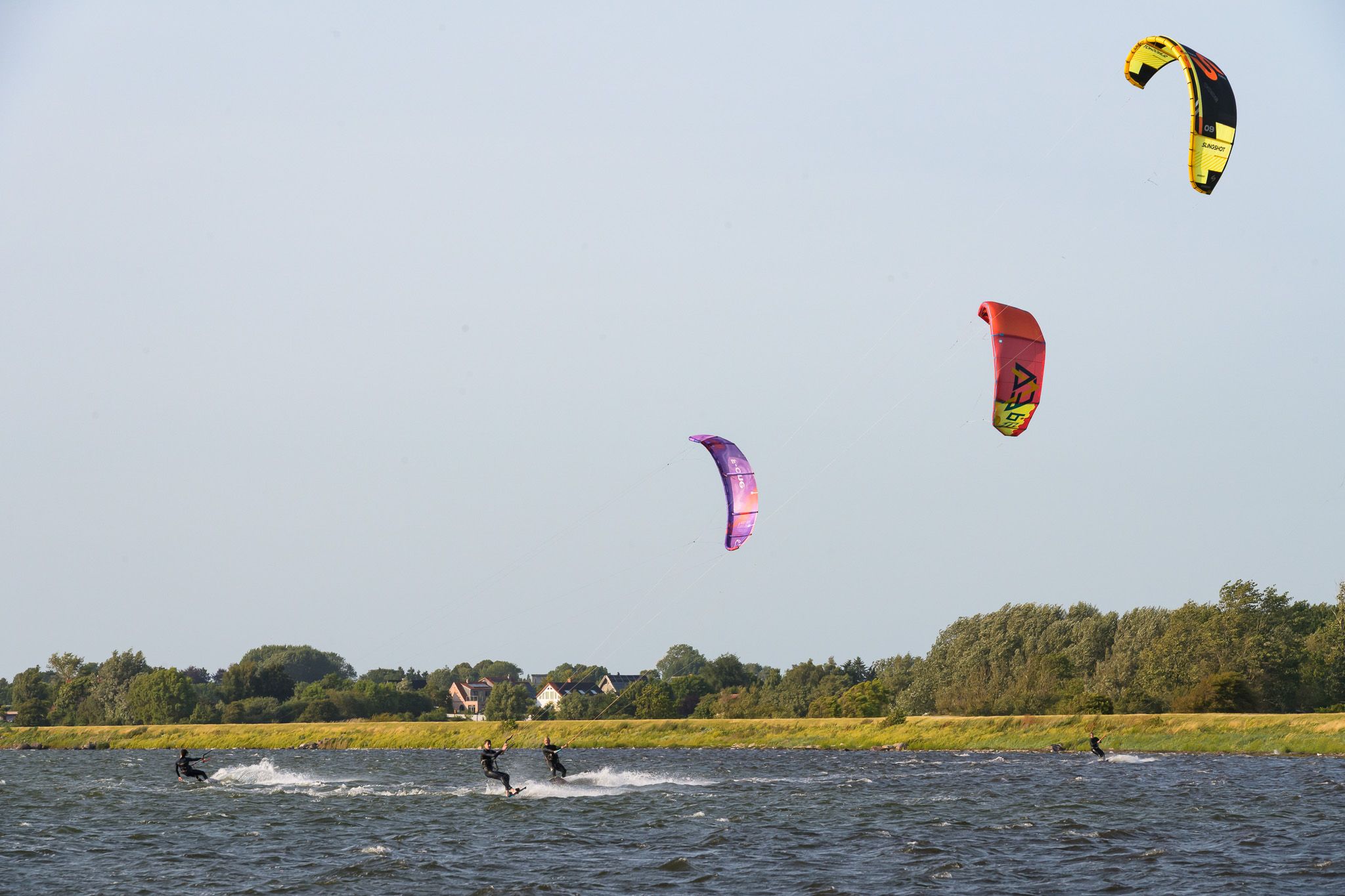 Kitesurfer am Strand Gold auf Fehmarn, Germany