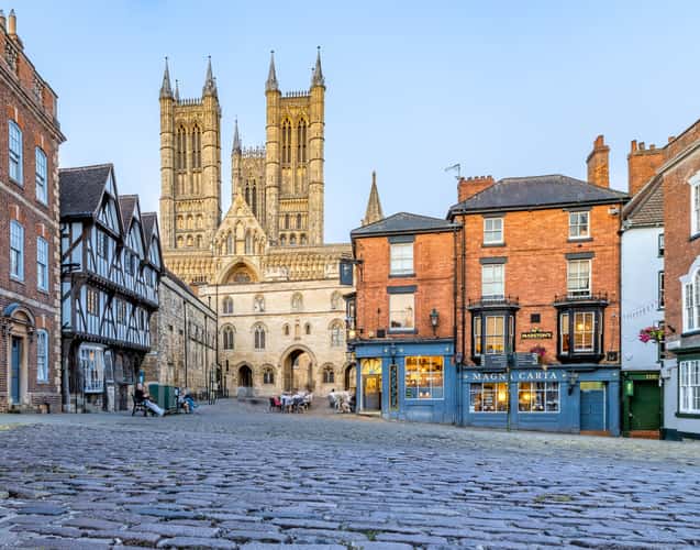 Lincoln Cathedral and Pub