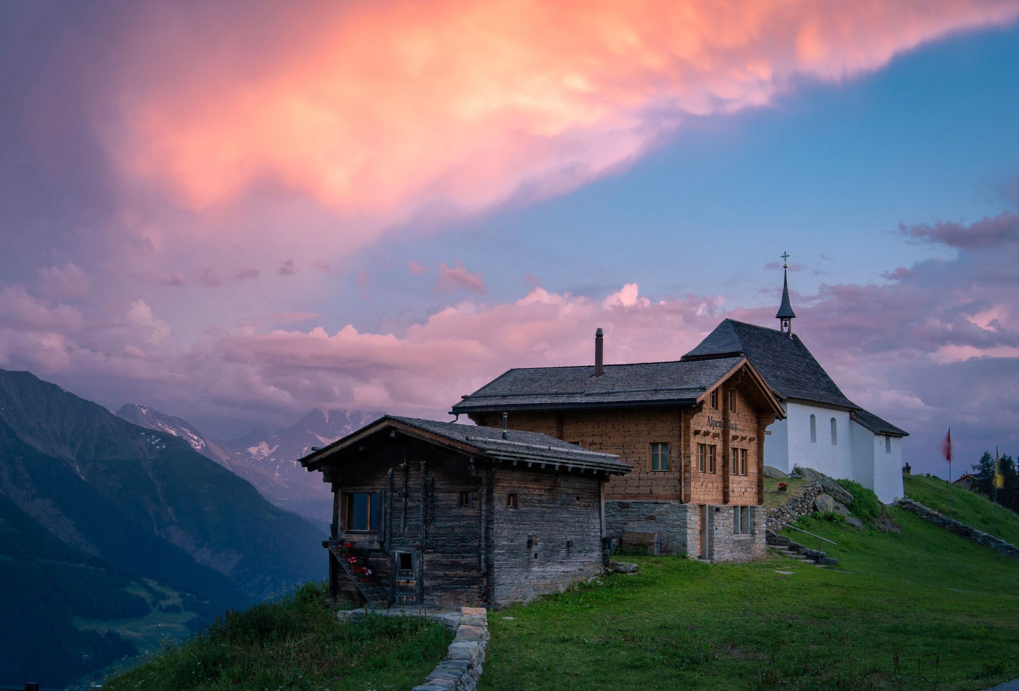 Maria zum Schnee, Switzerland