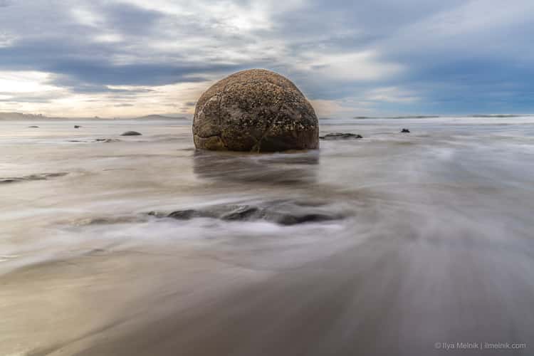 Moeraki Boulders sunrise South Island
