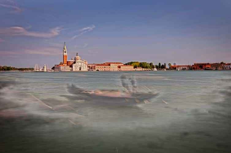 Move, Venecia
