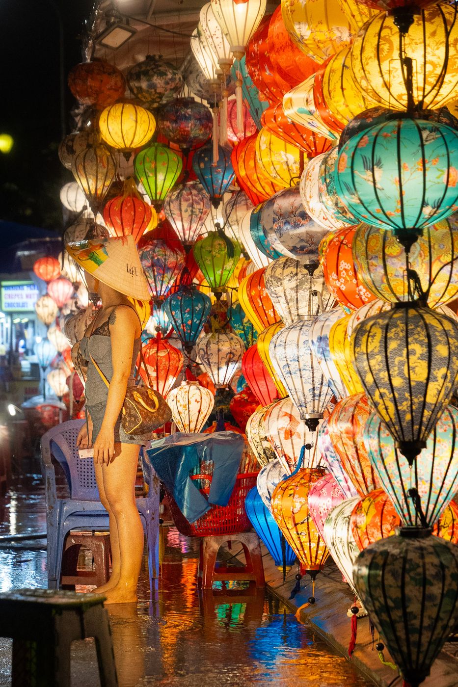 Night market hoian, Vietnam