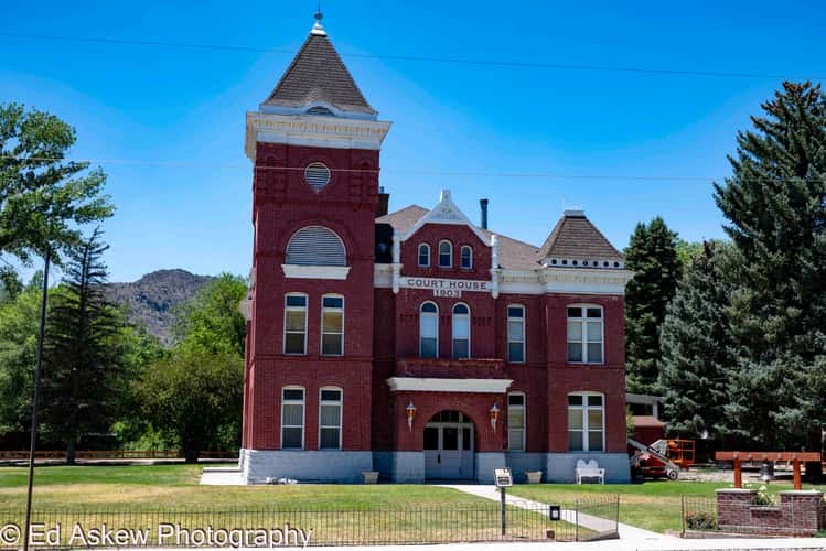 Old Paiute County Courthouse Building