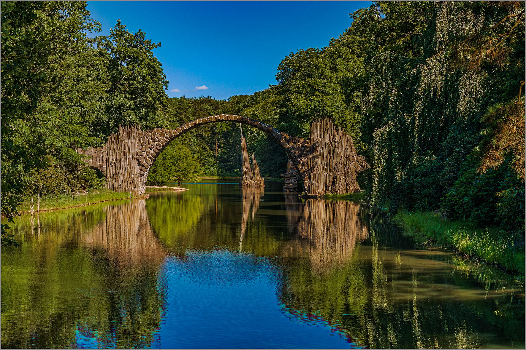 Rakotzbrücke (Devil's Bridge), Germany