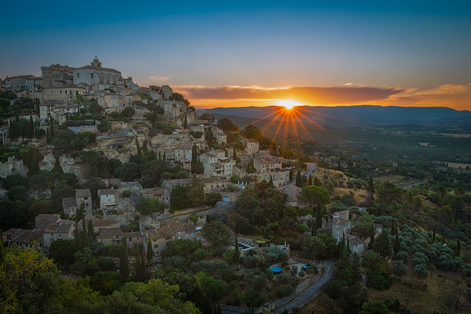 Sunrise in Gordes, France