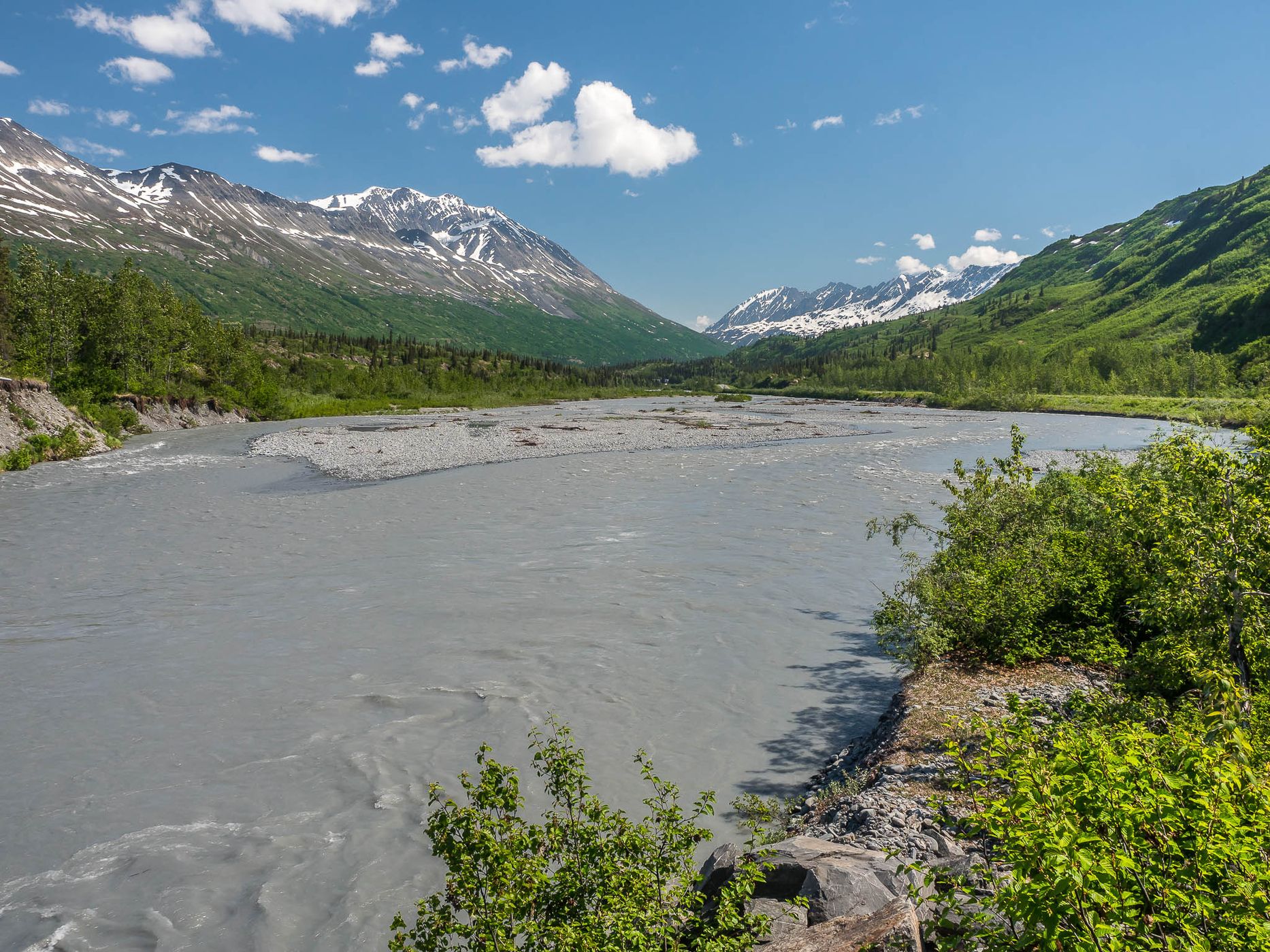 Tsina River off Richardson Highway, USA