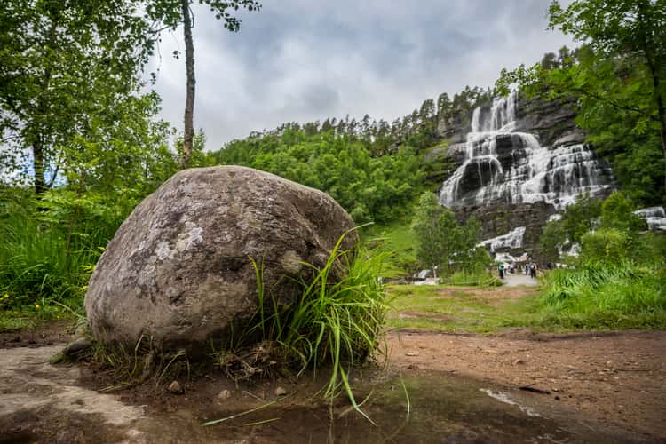 Tvindefossen Waterfall
