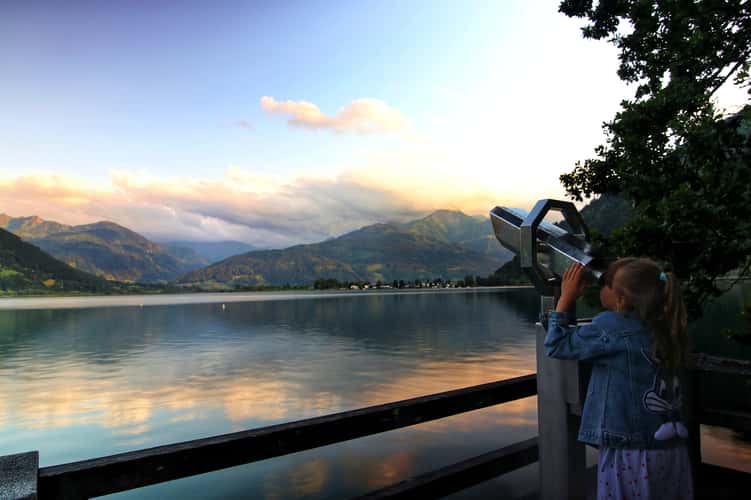 Zell am See with view to the Großglockner