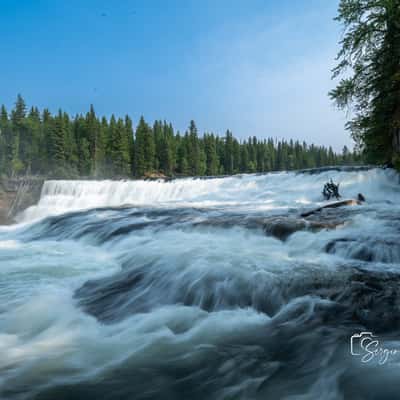 Dawson Falls, Canada