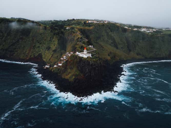 Farol Do Arnel