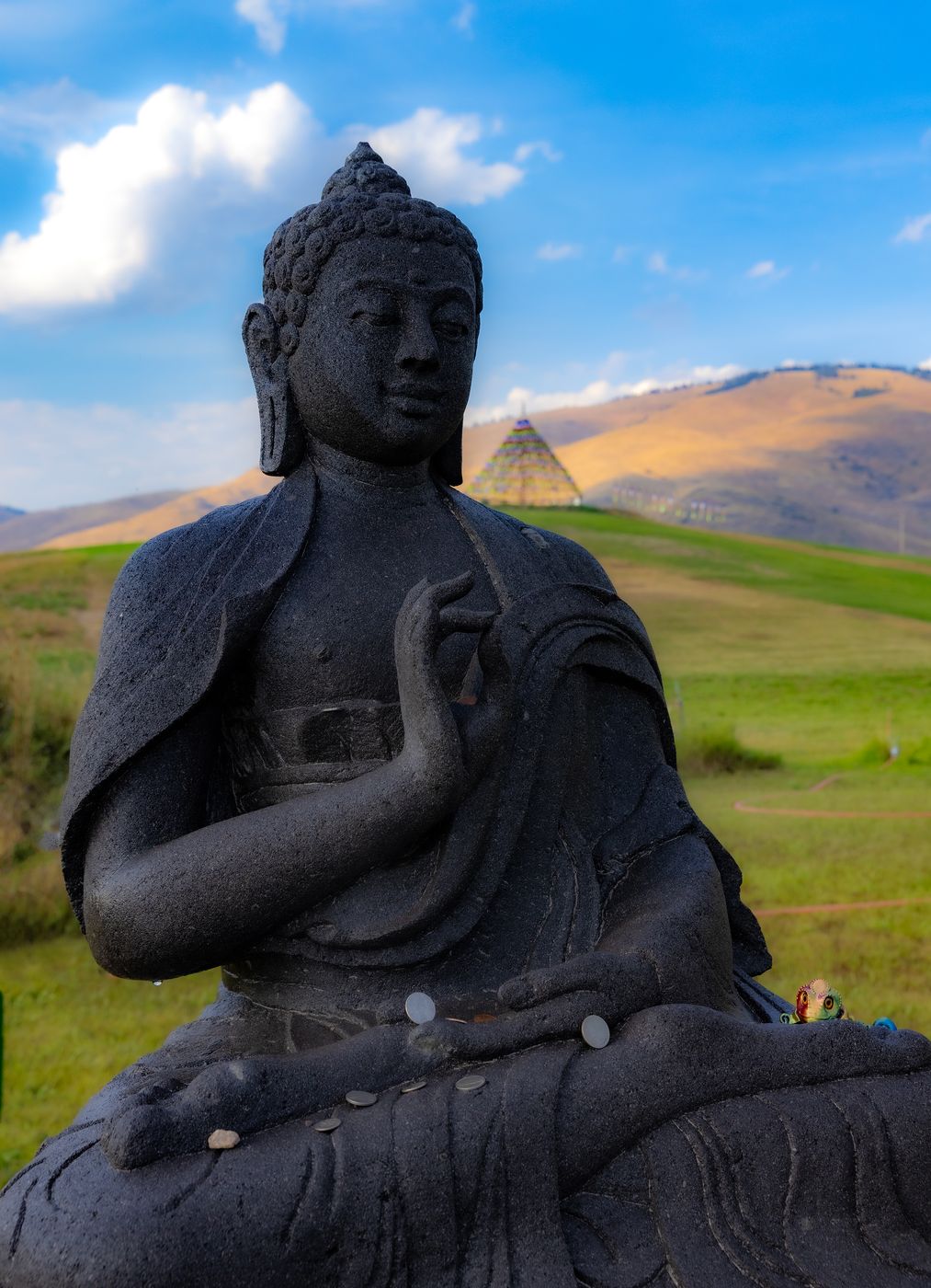 Garden of 1000 Buddhas, USA