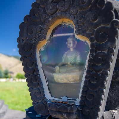 Garden of 1000 Buddhas, USA
