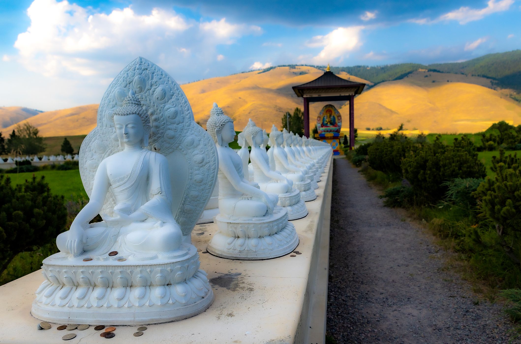 Garden of 1000 Buddhas, USA