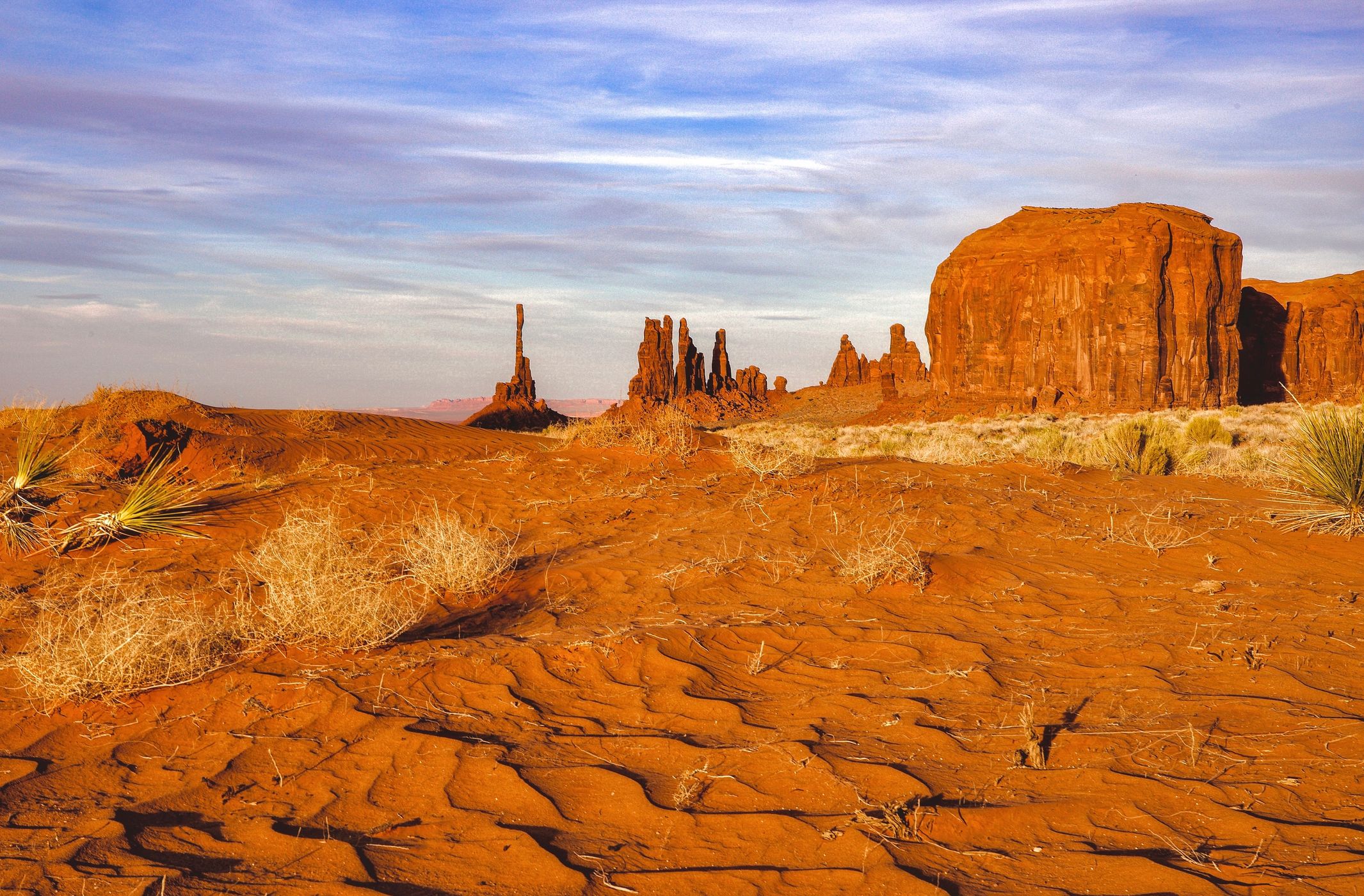 Monument valley Totem pole sunrise spot, USA