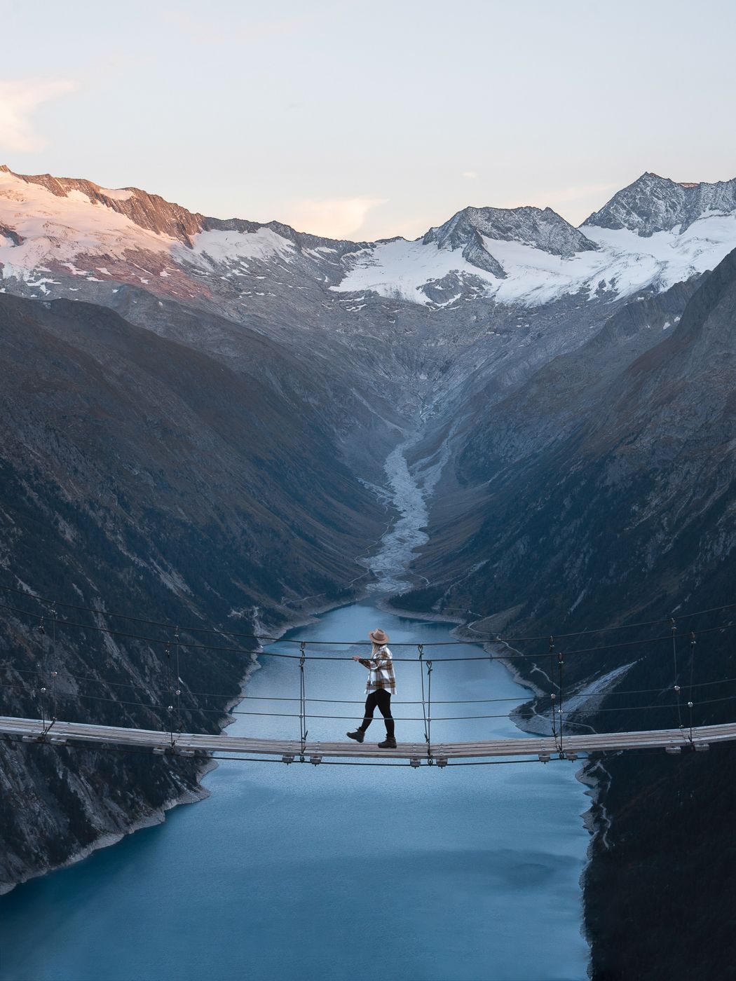Olpererhütte Panorama Bridge, Austria