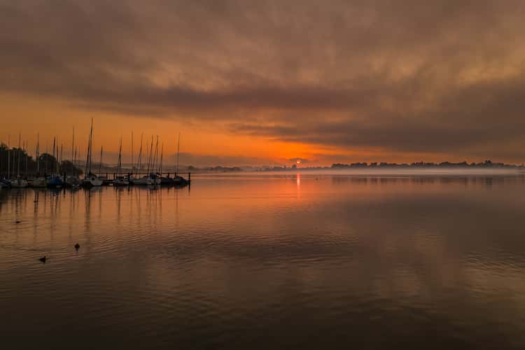 Sonnenaufgang über dem Bayrischen Meer
