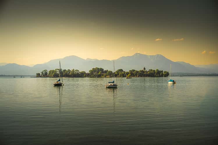 Tagesbar Inselblick Gstadt Chiemsee