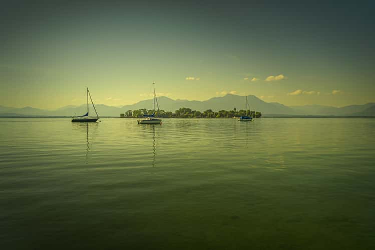 Tagesbar Inselblick Gstadt Chiemsee