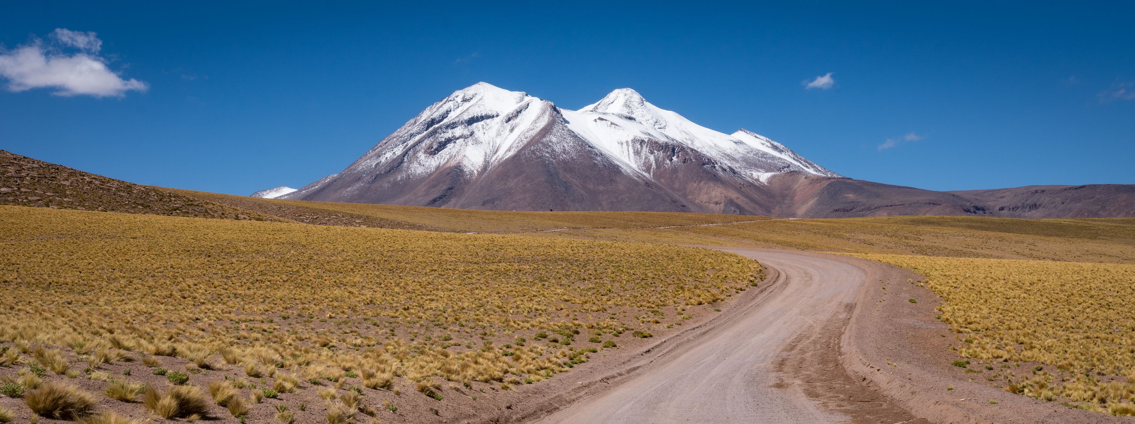 approaching Laguna Miscanti, Chile