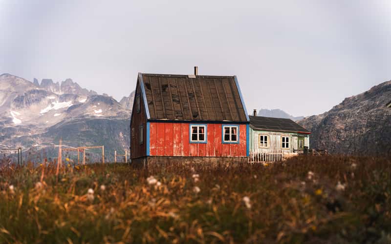 Colorful Houses Aapilattoq (Red House)