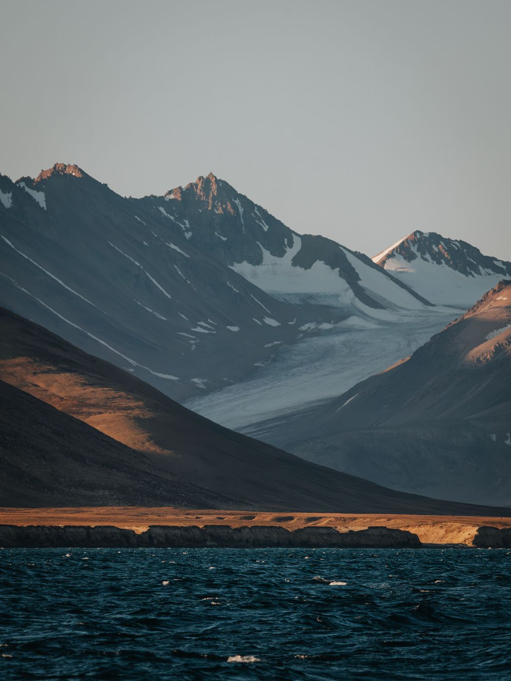 Glaciers and mountains near Hvalrosbugt, Scoresbysund, Greenland