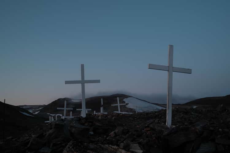 Graveyard at Ittoqqortoormiit, Scoresbysund