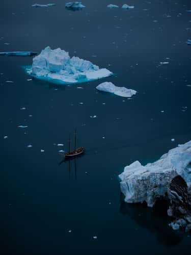 Iceberg channel in Rødefjord, Scoresbysund
