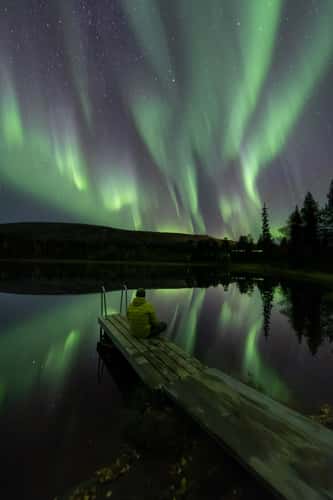 Northern lights above Aarnilampi, Luosto-Pyhä National Park