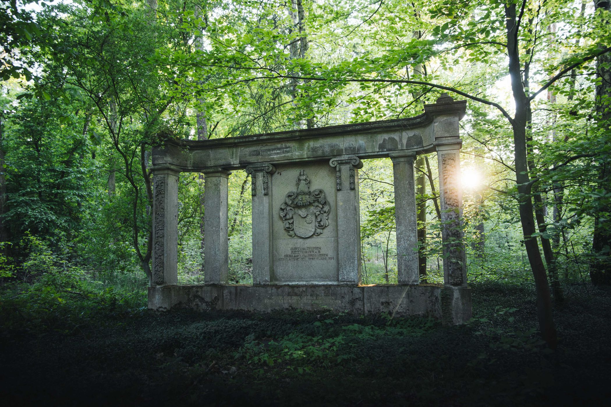 Waldfriedhof Waldrogäsen, Germany