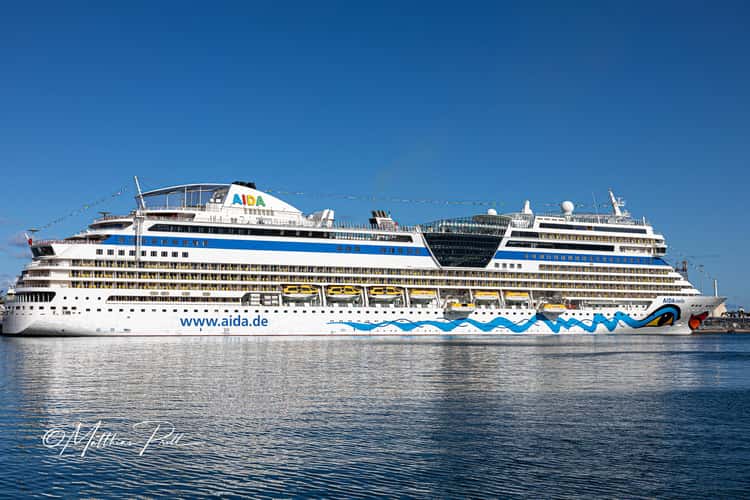 AIDAstelle im Hafen von Las Palmas aufGran Canaria
