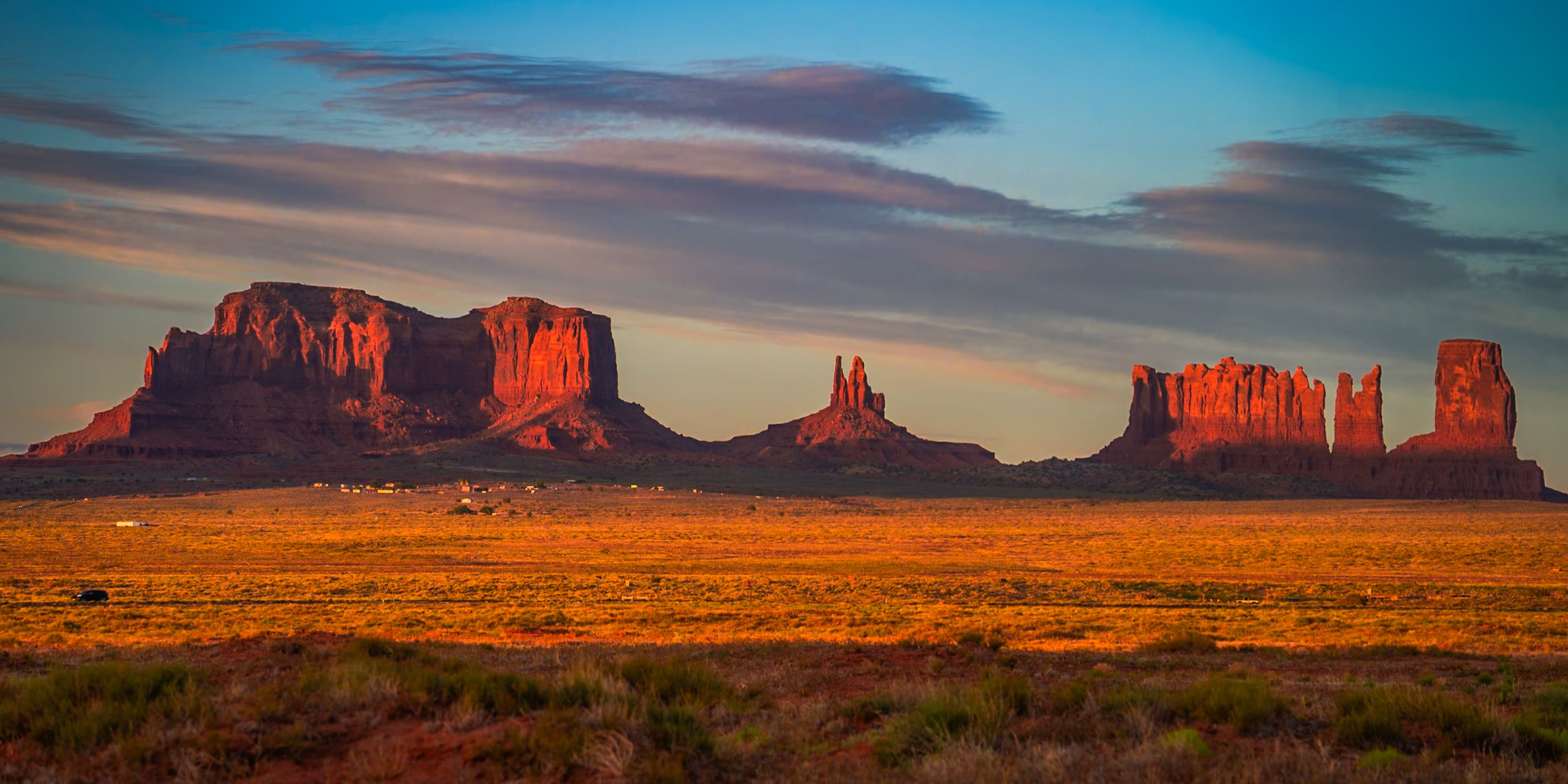 Arizona/Utah State line - Monument Valley, USA