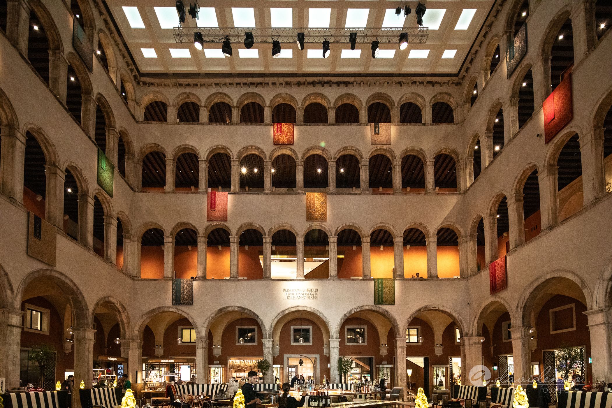 Fondaco dei Tedeschi, Italy
