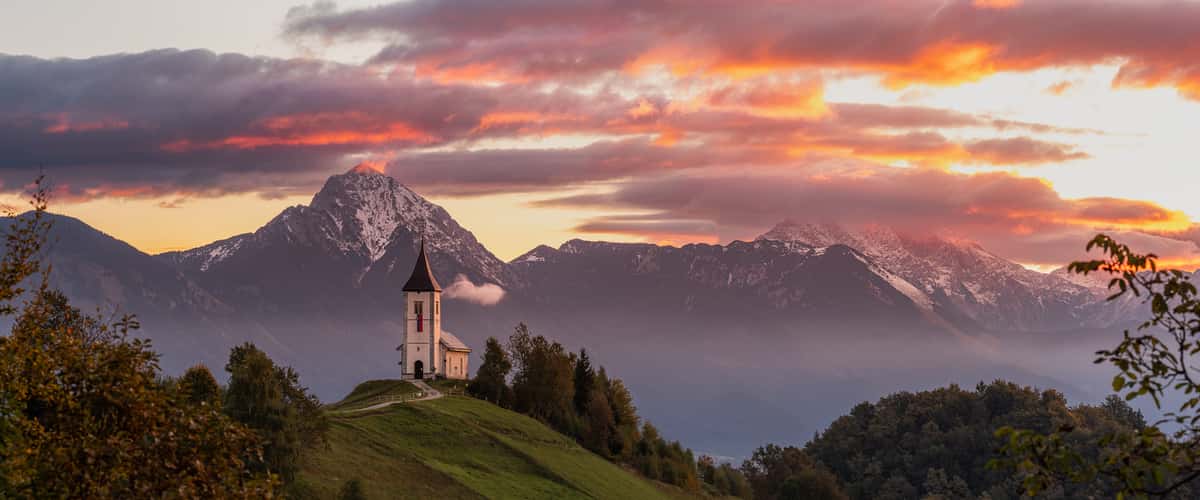 Jamnik church