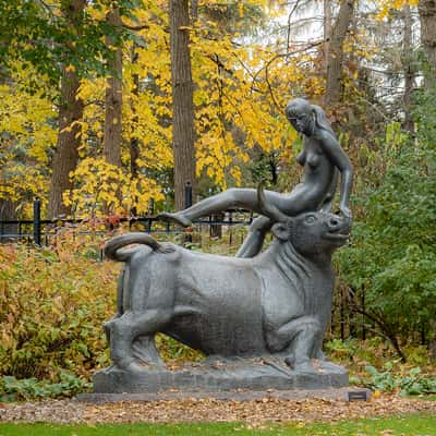 Leo Mol Garden, Canada