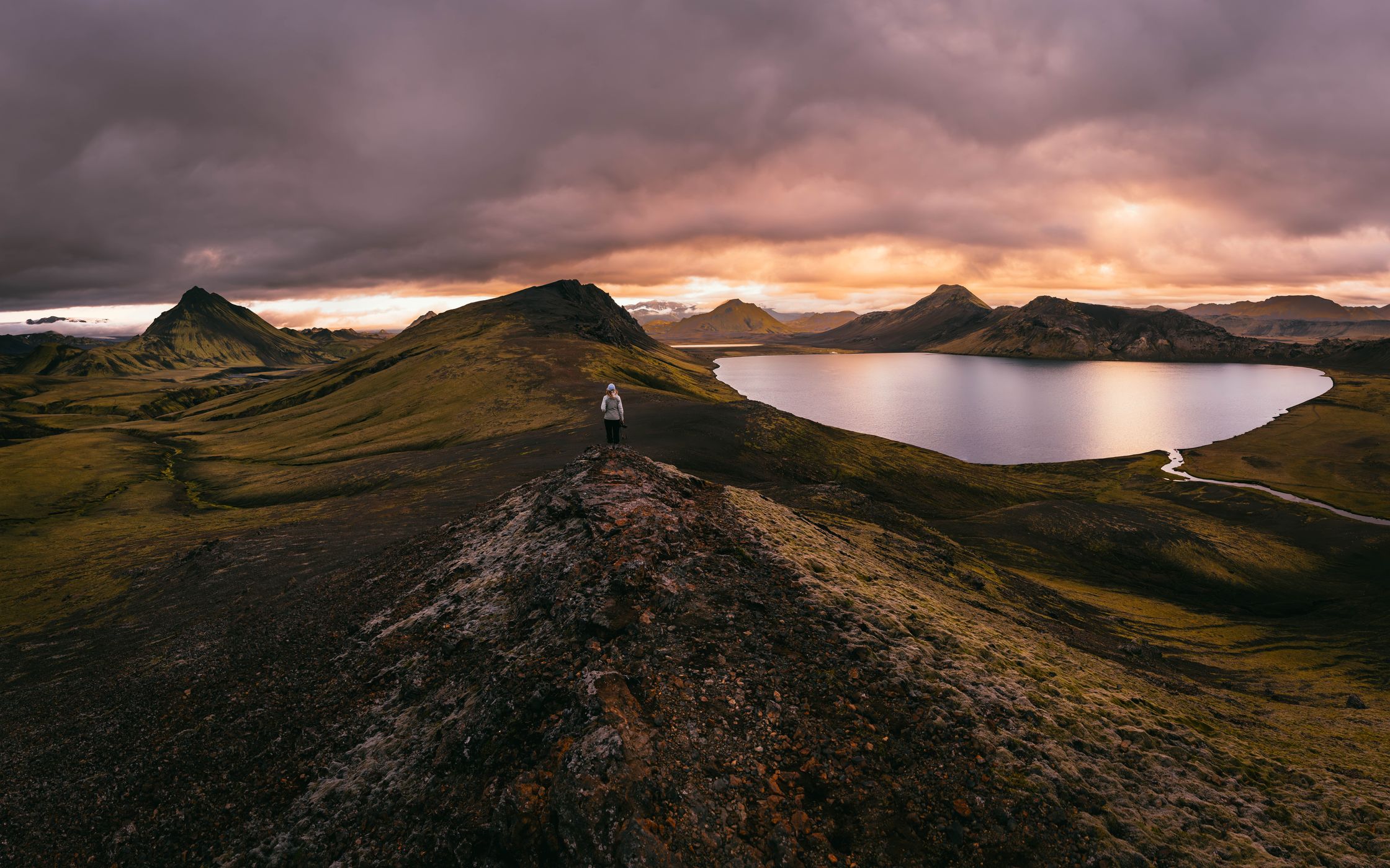 Nearby peak at Álftavatn, Laugavegur Trail, Iceland