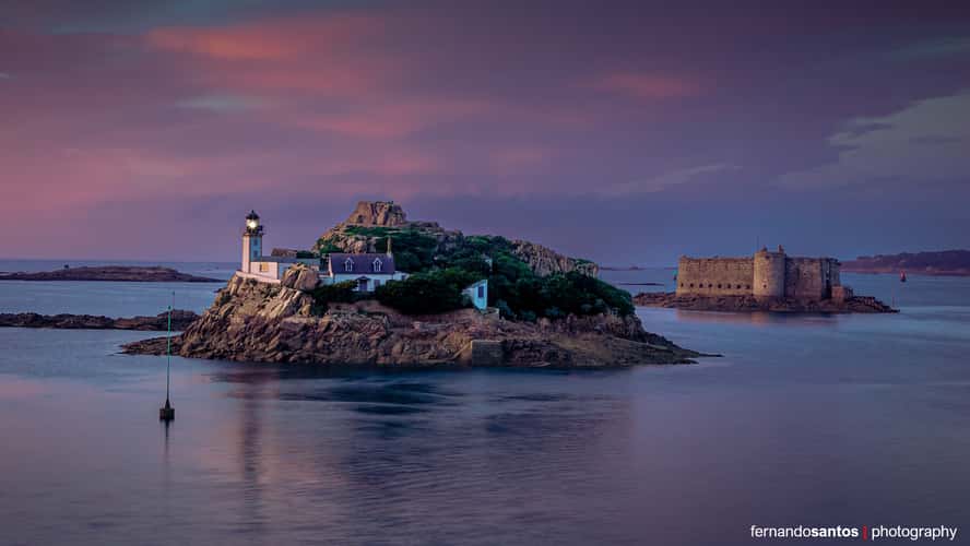 PHARE DE L’ÎLE  LOUËT