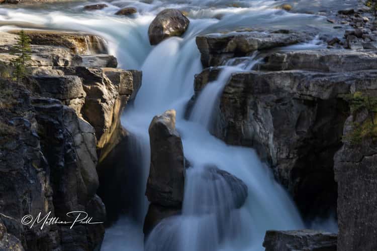 Sunwapta Falls from nearby