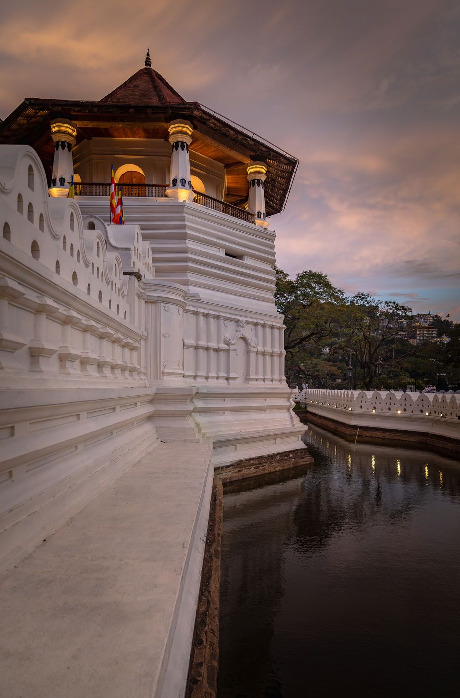 Temple of the Sacred Tooth Relic Altar Kandy, Sri Lanka